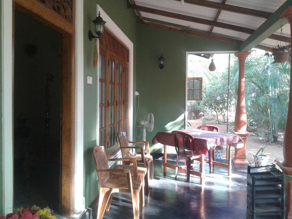 Green Bamboo House Sigiriya Buitenkant foto